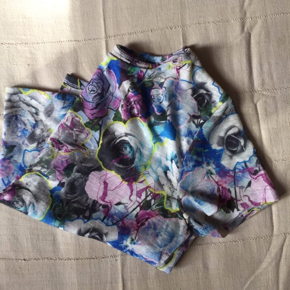 ASOS Floral Open Back Tee - Picture 3 of 7